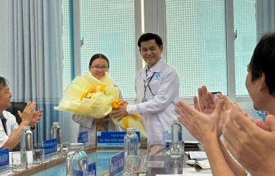 Bệnh viện Sản - Nhi tỉnh Quảng Ngãi trao quyết định điều động, bổ nhiệm cán bộ giữ chức vụ Phó trưởng khoa và Điều dưỡng trưởng cấp khoa/phòng